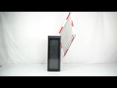 Brama szlabanowa z wysięgnikiem reklamowym