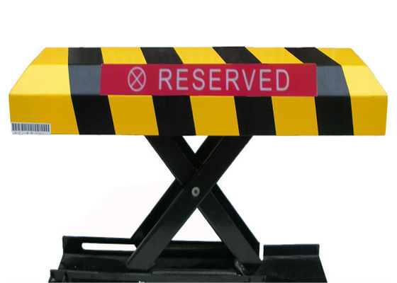 Zamknięcie parkingu samochodowego z zdalnym sterowaniem o wysokości wznoszącej się 300 mm i powłoką plastikową