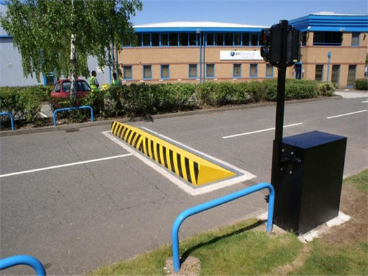 Całkowicie automatyczny 80T ładowanie A3 stalowy hydrauliczny bloker drogowy z zdalnym sterowaniem dla bezpieczeństwa