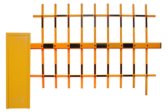 Zewnętrzna inteligentna bariera drogowa z czasem otwierania 6s, ramieniem o długości 4,5m i ogrodzeniem dla systemu kontroli pojazdów