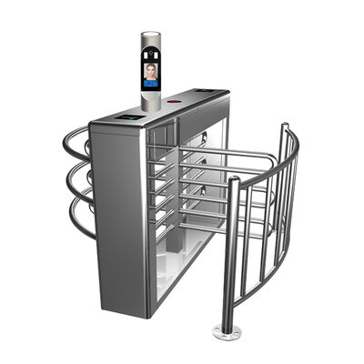 Kołowrót do kontroli dostępu o przepustowości 30 osób/minutę, wysokości do połowy, z czasem reakcji 0,2 s i konstrukcją ze stali nierdzewnej 304 lub 316